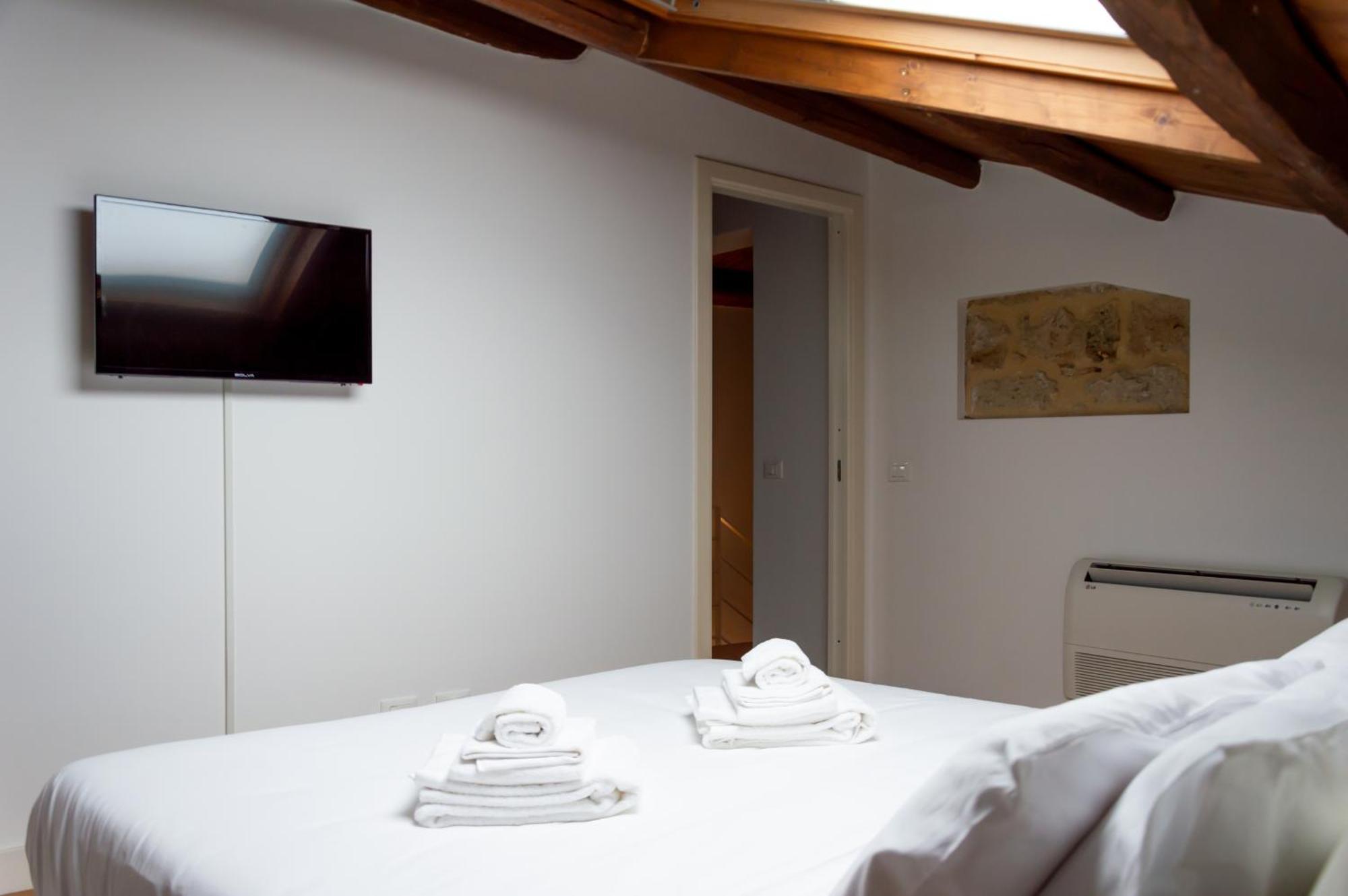 פלרמו Vittorio Emanuele Suite Apartment מראה חיצוני תמונה